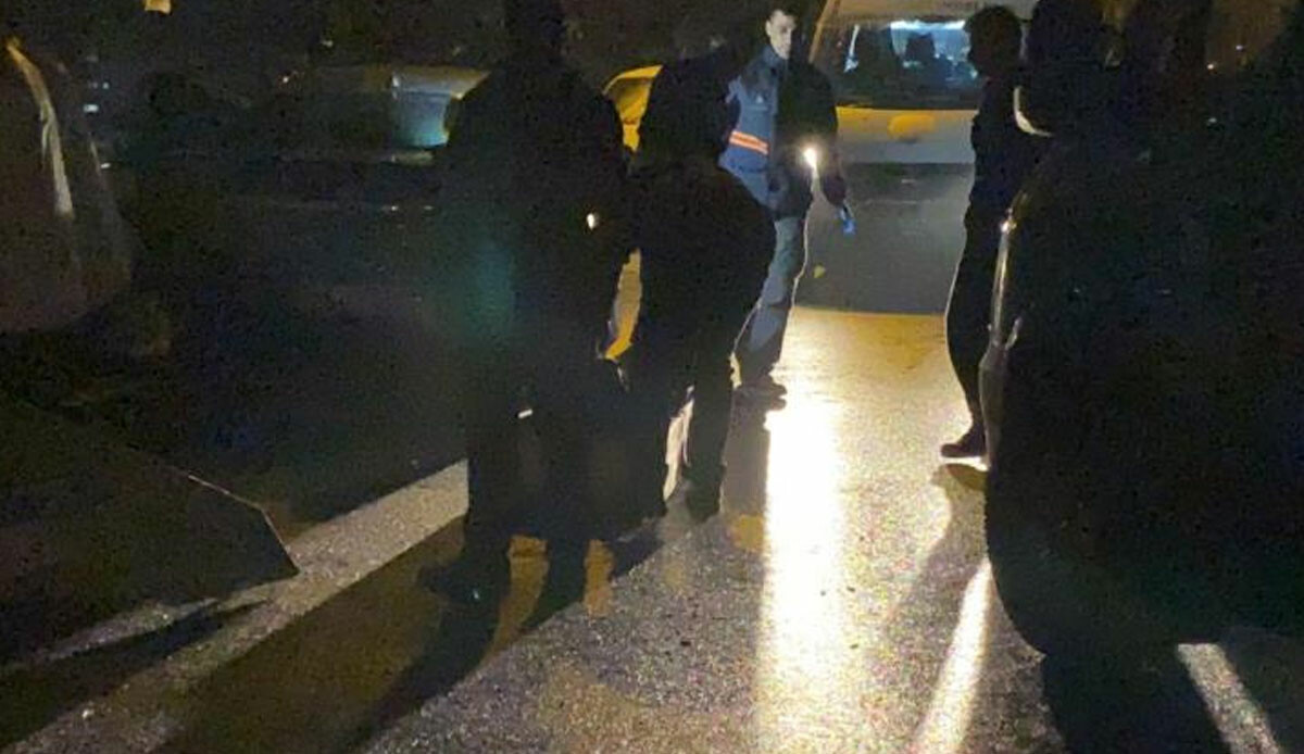 Akşam vakti korkunç intihar! 25 yaşındaki genç kız arkadaşından helallik isteyip kendini vurdu Akşam vakti korkunç intihar! 25 yaşındaki genç kız arkadaşından helallik isteyip kendini vurdu