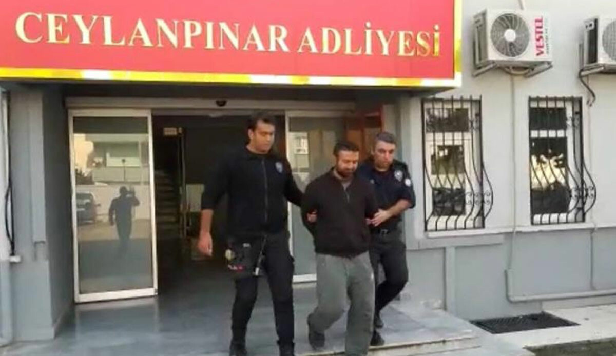 Gözü dönen öfkeli koca dehşet saçtı! Önce eşine şiddet uyguladı sonra araya girmek isteyen polisi yaraladı Gözü dönen öfkeli koca dehşet saçtı! Önce eşine şiddet uyguladı sonra araya girmek isteyen polisi yaraladı