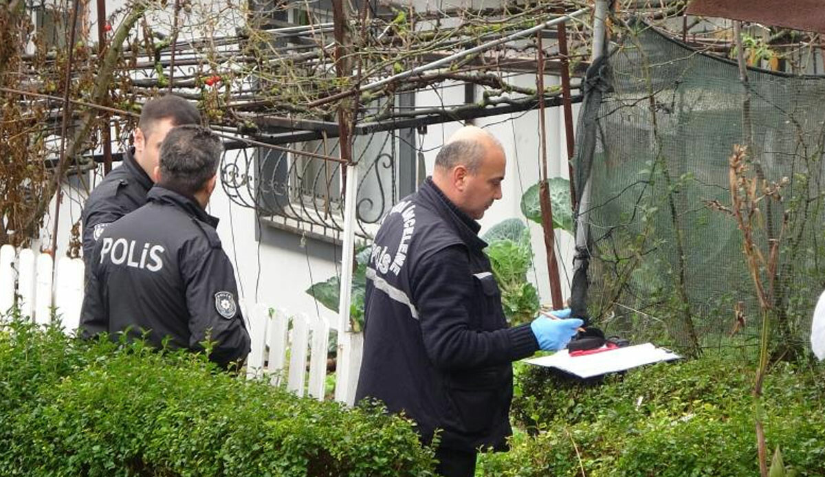 Bahçeye giren köpek tartışmasında kan aktı! Babasını döven kuzenini öldürdü