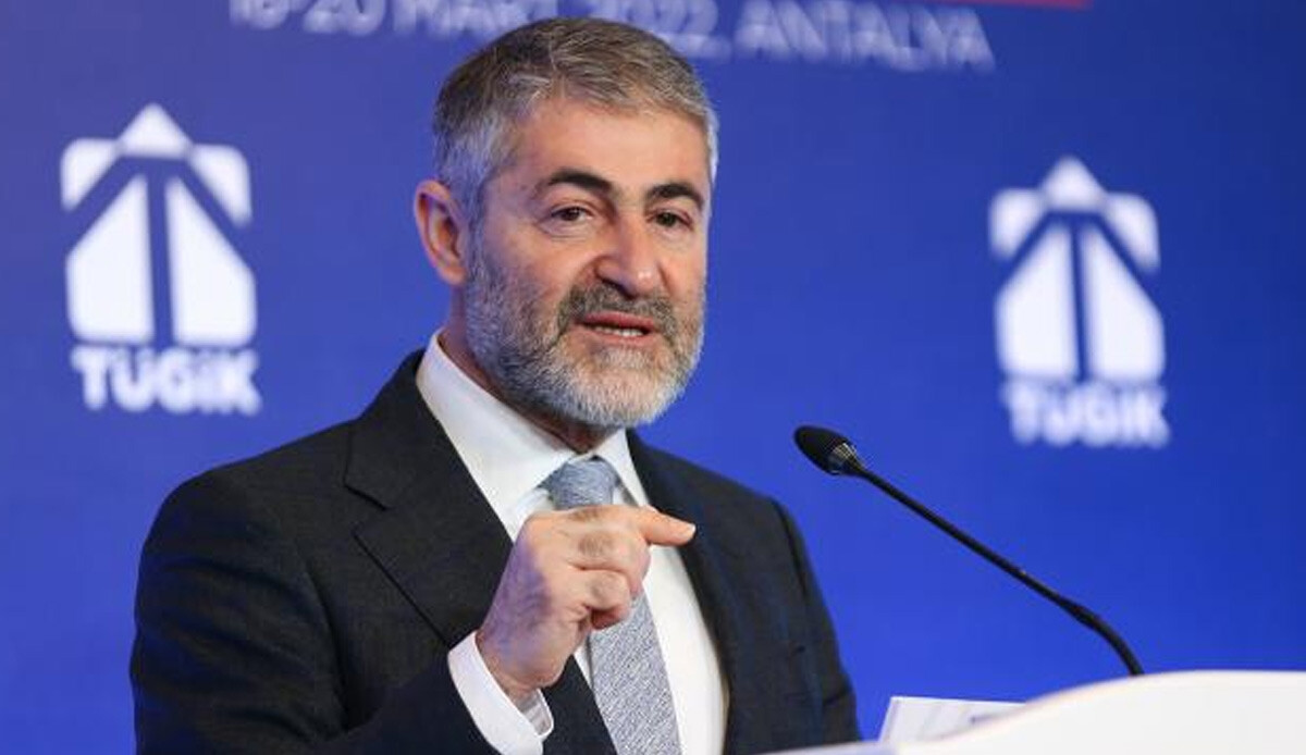 Bakan Nebati'den CHP'ye ithal danışman tepkisi: Makyajlı sunumların perde arkasında yüksek faiz politikaları vaat ediyor Bakan Nebati'den CHP'ye ithal danışman tepkisi: Makyajlı sunumların perde arkasında yüksek faiz politikaları vaat ediyor