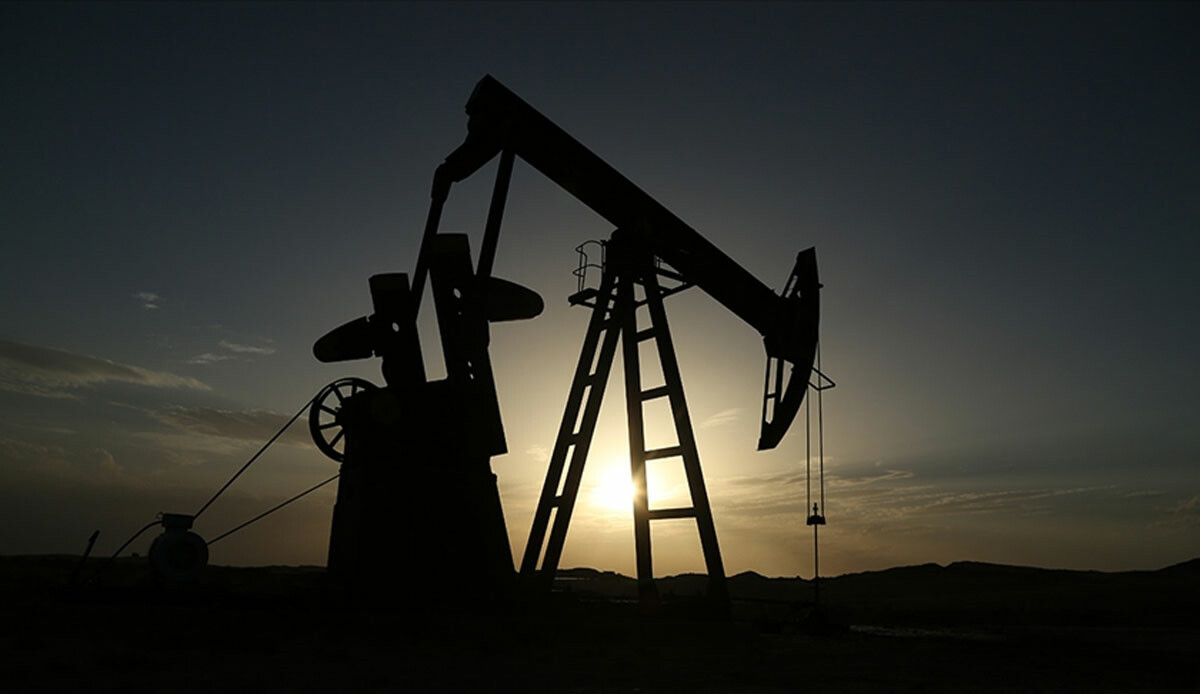 OPEC+ grubu duyurudu: Günlük 2 milyon varil azaltma kararı sürecek OPEC+ grubu duyurudu: Günlük 2 milyon varil azaltma kararı sürecek
