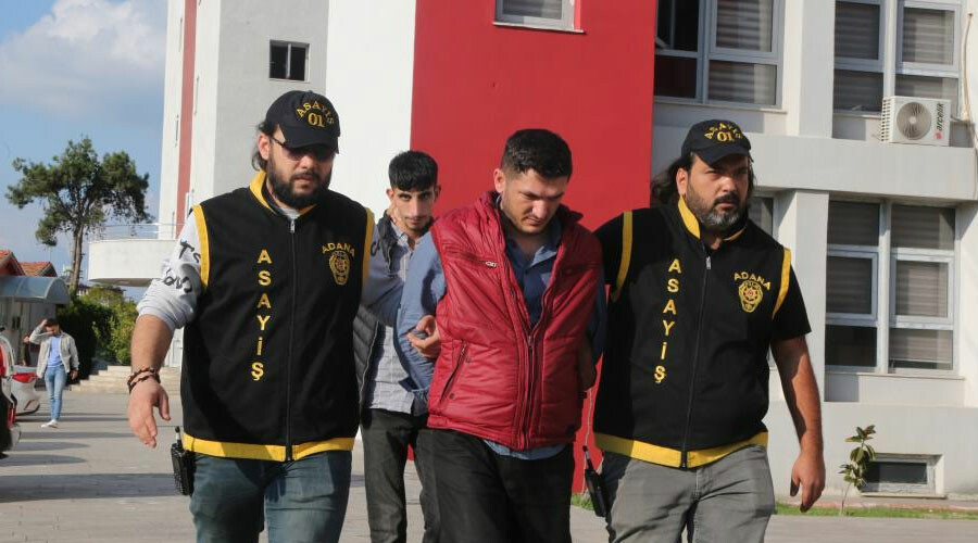 Parti binasında işkenceye tutuklama! Aralarında il başkanı da var… Parti binasında işkenceye tutuklama! Aralarında il başkanı da var…