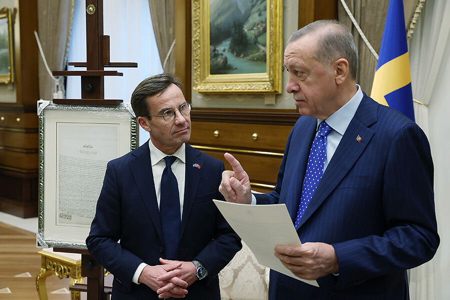 Türkiye düşmanı Nalin Pekgül'e Kristersson'dan PKK cevabı: İsveç terör üssü olamaz Türkiye düşmanı Nalin Pekgül'e Kristersson'dan PKK cevabı: İsveç terör üssü olamaz