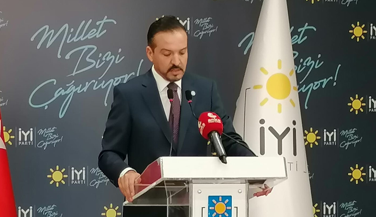 İYİ Parti Sözcüsü Zorlu partisinin asgari ücret önerisini açıkladı: En az 9 bin 200 TL olmalı İYİ Parti Sözcüsü Zorlu partisinin asgari ücret önerisini açıkladı: En az 9 bin 200 TL olmalı
