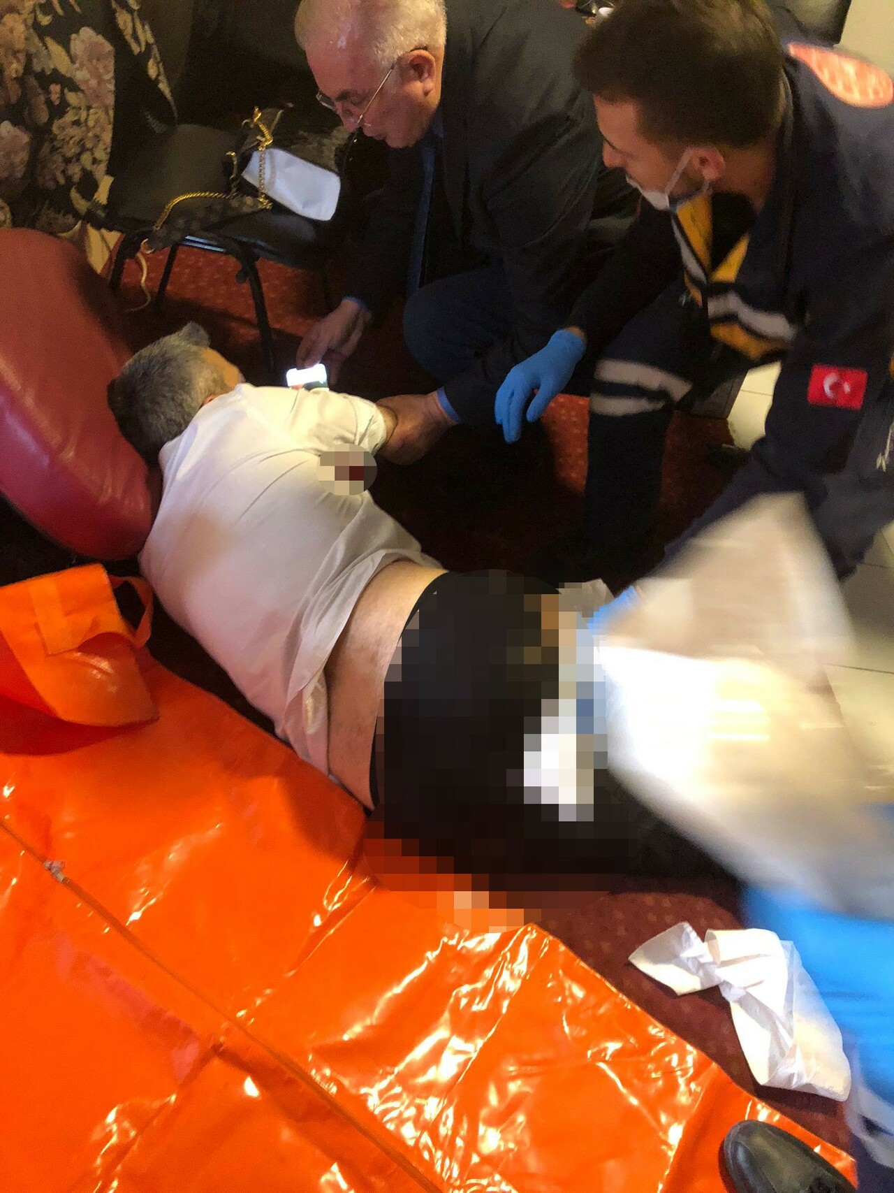 Öztürk Yılmaz'ı bıçaklayan saldırgan yakalandı Öztürk Yılmaz'ı bıçaklayan saldırgan yakalandı