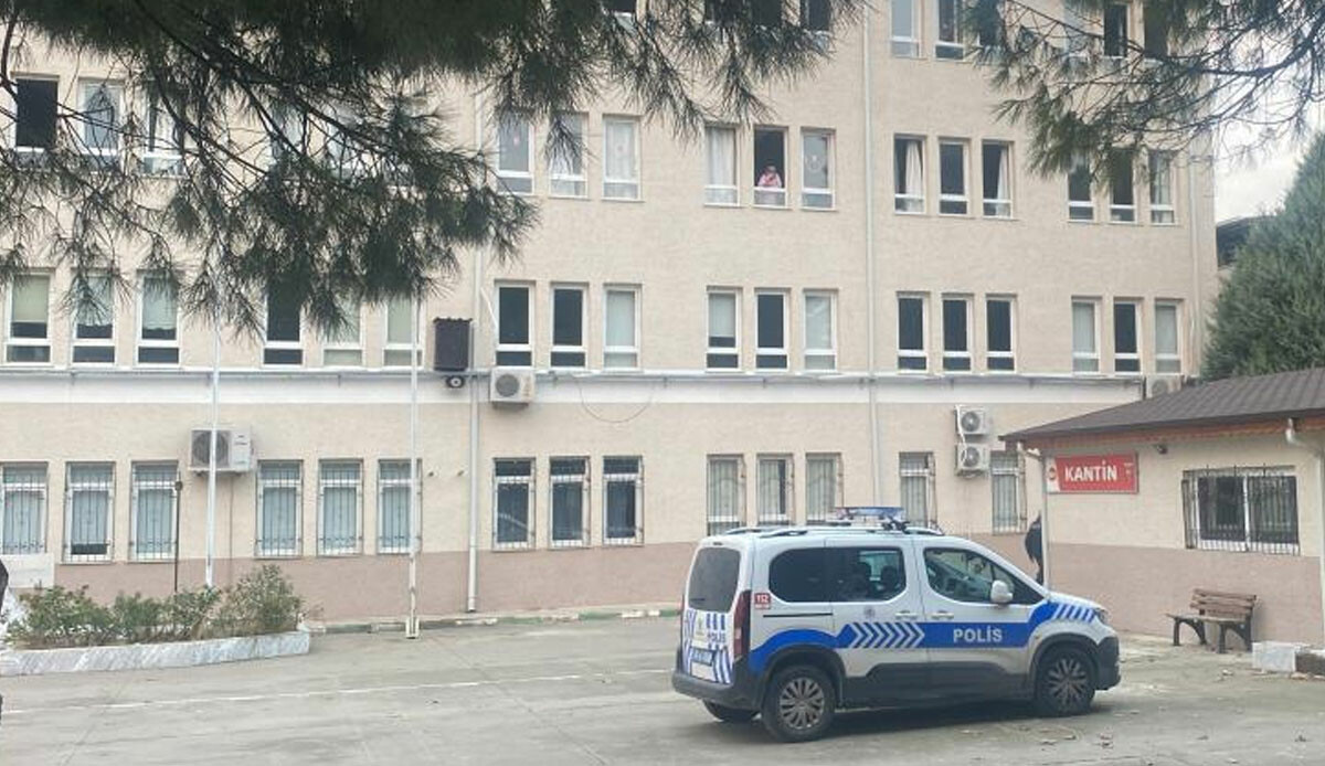Öğrenciler bir anda fenalaştı, apar topar hastaneye kaldırıldılar! Nedeni ortaya çıkınca soruşturma başlatıldı