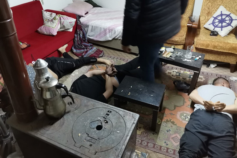 3 farklı suç örgütüne 'Silindir' yumruğu: 41 kişiye gözaltı 3 farklı suç örgütüne 'Silindir' yumruğu: 41 kişiye gözaltı