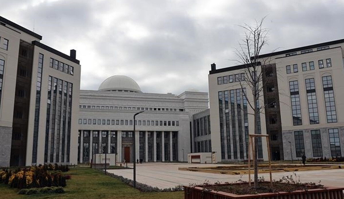 Yargıtay'dan "adam ol" kararı: Hakaret değil, rahatsız edici Yargıtay'dan "adam ol" kararı: Hakaret değil, rahatsız edici