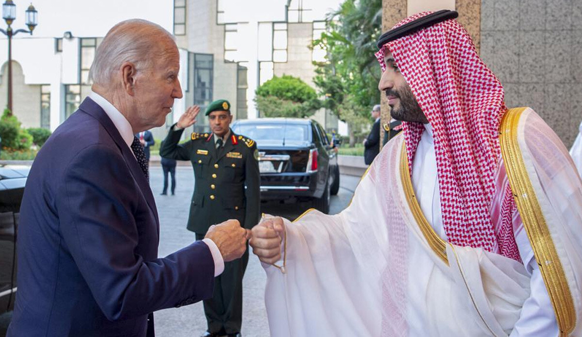 ABD'den Çin ile anlaşmalara imza atan Suudi Arabistan'a sürpriz yorum: ‘Tercih yapmasını söylemiyoruz’ ABD'den Çin ile anlaşmalara imza atan Suudi Arabistan'a sürpriz yorum: ‘Tercih yapmasını söylemiyoruz’