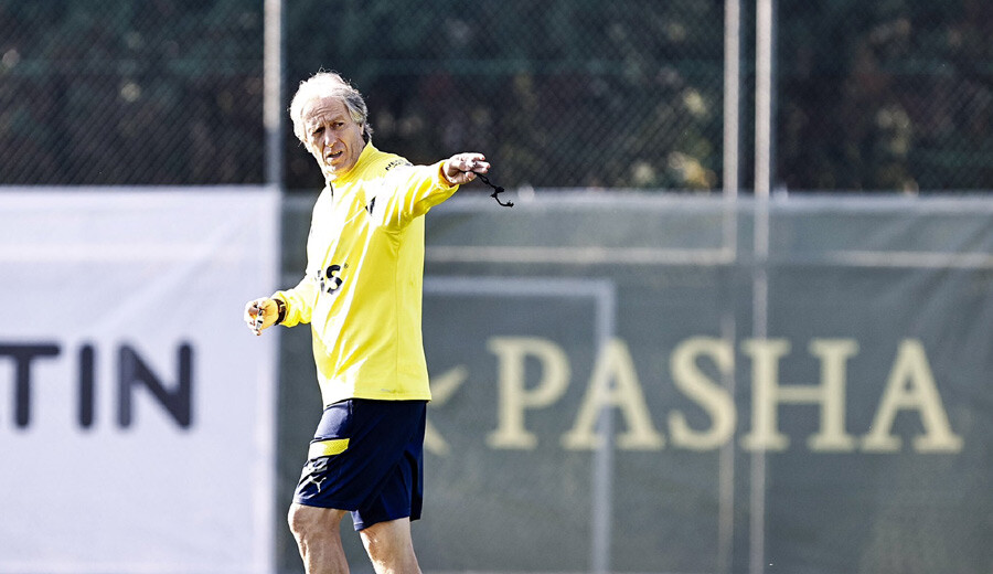 Mert Hakan Yandaş: Fenerbahçe'ye Jorge Jesus'la otorite geldi, bundan önceki yıllarda böyle değildi Mert Hakan Yandaş: Fenerbahçe'ye Jorge Jesus'la otorite geldi, bundan önceki yıllarda böyle değildi