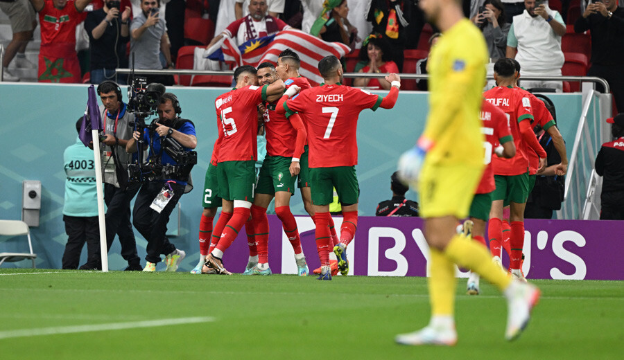 Fas Portekiz'i de eledi! 2022 Dünya Kupası'na damga vuran takım yarı finalde Fas Portekiz'i de eledi! 2022 Dünya Kupası'na damga vuran takım yarı finalde