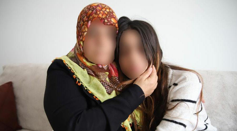 15 yaşındaki kız çocuğuna bıçaklı taciz 15 yaşındaki kız çocuğuna bıçaklı taciz