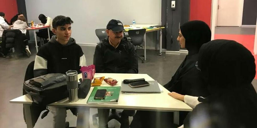 18-23 saatleri arasında geçerli: Çalışana çay, çorba ve meyve ücretsiz