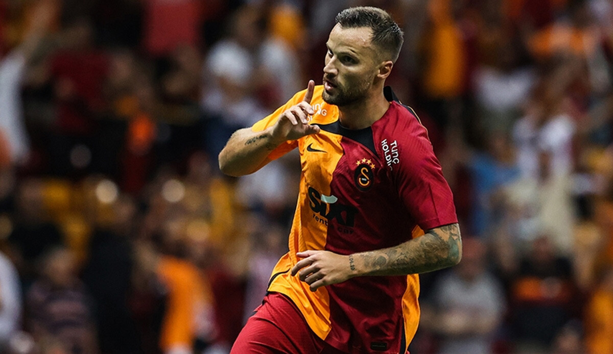 Galatasaray&#039;da gözden düşen Seferovic&#039;ten Süper Lig&#039;de kalma planları