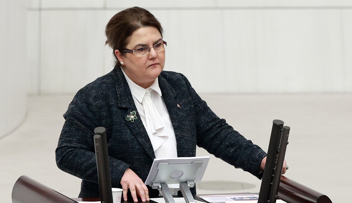 Bakan Yanık'tan taciz skandalı ile ilgili açıklama: Mağdur, iki yıldır koruma altında Bakan Yanık'tan taciz skandalı ile ilgili açıklama: Mağdur, iki yıldır koruma altında