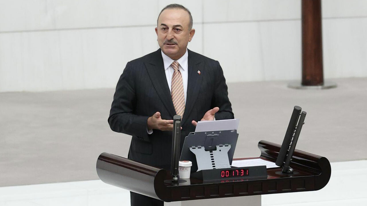 Bakan Çavuşoğlu: Suriyeli'lerin geri dönüşü için rejim ile çalışmaya hazırız Bakan Çavuşoğlu: Suriyeli'lerin geri dönüşü için rejim ile çalışmaya hazırız