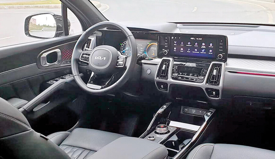 2 ton - hibrit - 7,9 litre tüketimi var! En cimri Premium SUV 2 ton - hibrit - 7,9 litre tüketimi var! En cimri Premium SUV