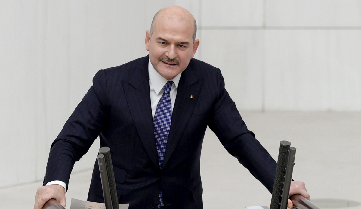 Bakan Soylu'dan 'uyuşturucuyla mücadele' açıklaması: Okulların çevresinde torbacı kalmadı Bakan Soylu'dan 'uyuşturucuyla mücadele' açıklaması: Okulların çevresinde torbacı kalmadı