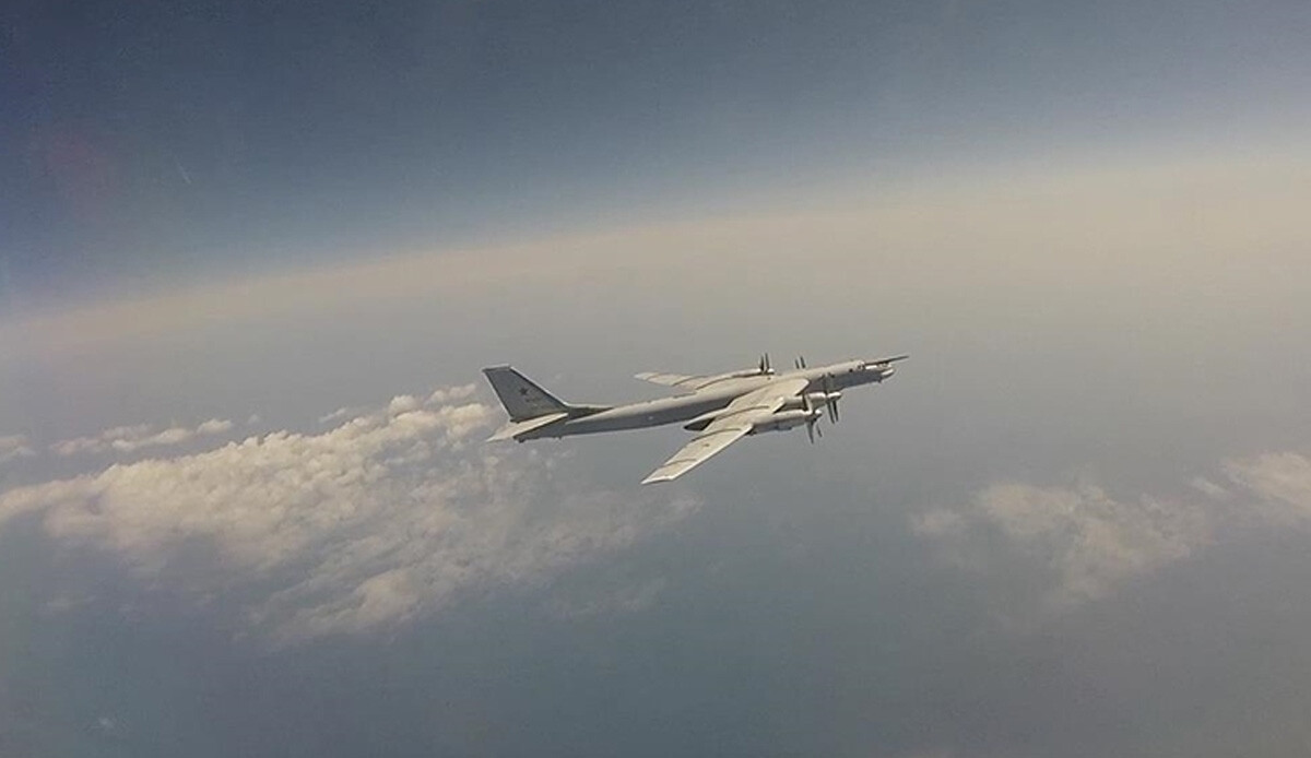 Çin 18 bombardıman uçağını Tayvan’a yolladı Çin 18 bombardıman uçağını Tayvan’a yolladı
