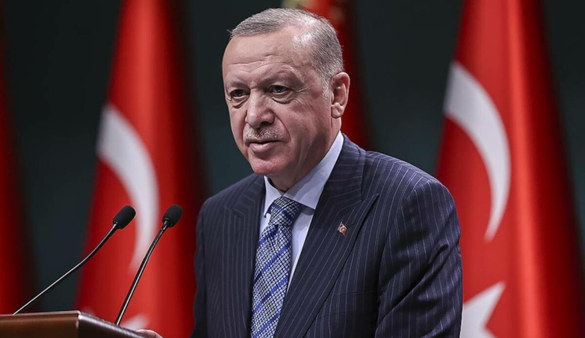 Cumhurbaşkanı Erdoğan duyurdu: EYT ay sonuna kadar karara bağlanacak Cumhurbaşkanı Erdoğan duyurdu: EYT ay sonuna kadar karara bağlanacak