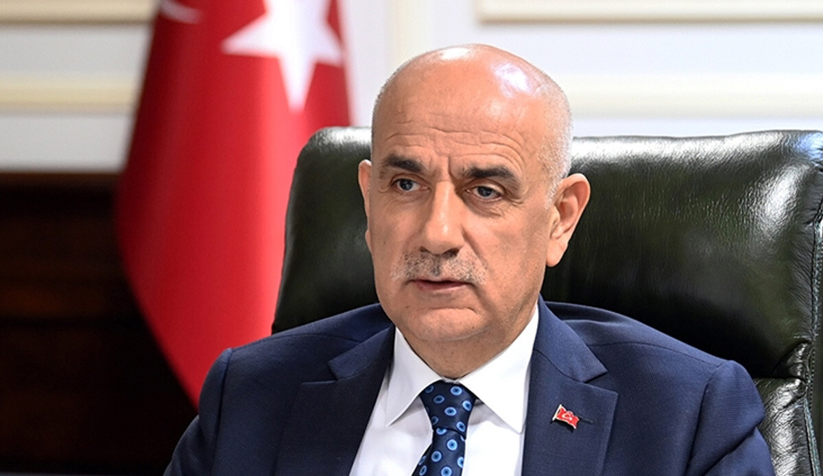 Son dakika... Tarım ve Orman Bakanı duyurdu: Bin 200 sözleşmeli personel alınacak Son dakika... Tarım ve Orman Bakanı duyurdu: Bin 200 sözleşmeli personel alınacak