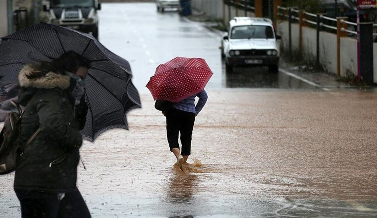 Dikkat! Meteoroloji saat verip uyardı: 48 ilde şiddetli sağanak alarmı (14 Aralık 2022 hava durumu) Dikkat! Meteoroloji saat verip uyardı: 48 ilde şiddetli sağanak alarmı (14 Aralık 2022 hava durumu)