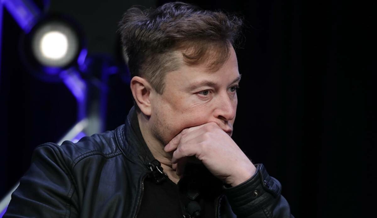 Tesla hisselerindeki sert düşüş Elon Musk'ı tahtından etti! Artık dünyanın en zengin insanı değil Tesla hisselerindeki sert düşüş Elon Musk'ı tahtından etti! Artık dünyanın en zengin insanı değil