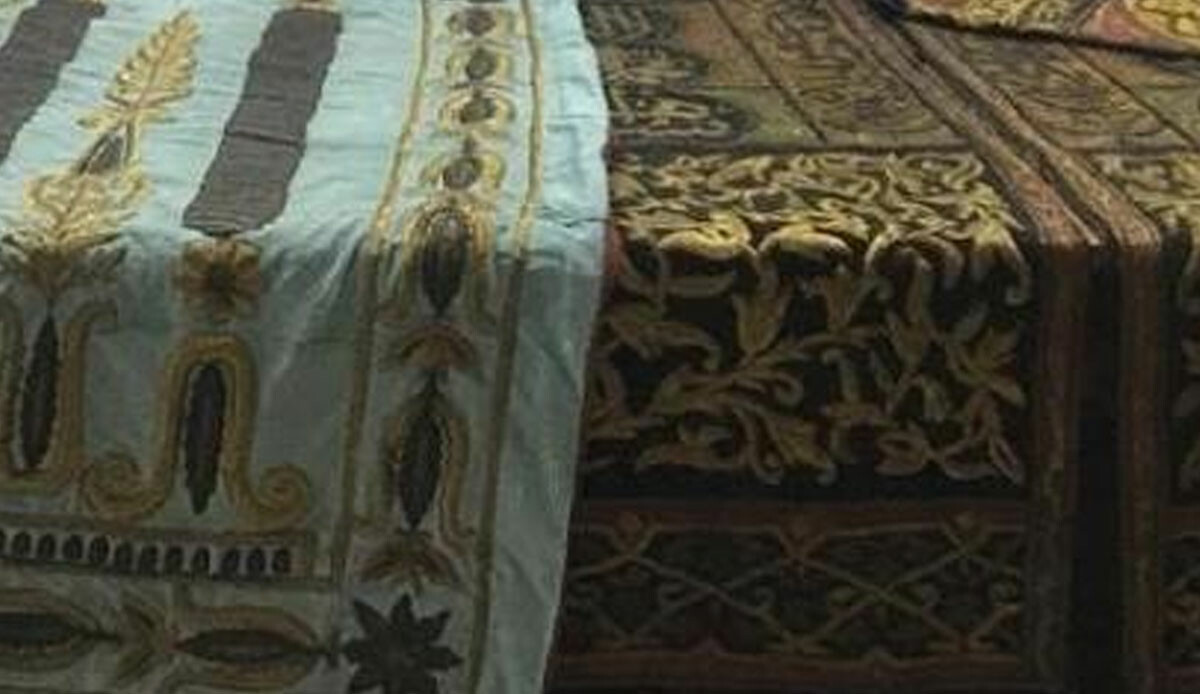 Tam 19 parça! Jandarma bile şoke oldu: 'Kabe örtüsü'nü kaçıranlar gözaltında