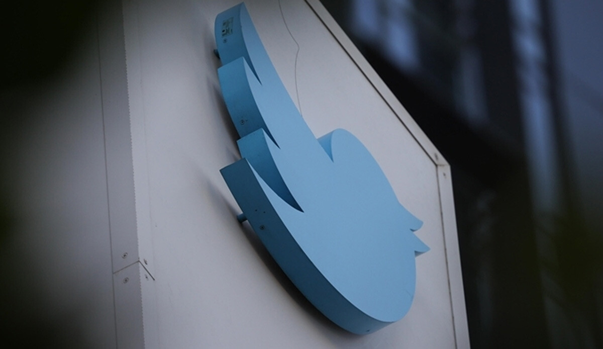 Avrupa Birliği'nden gazetecilerin hesaplarını kapatan Twitter'a uyarı: 'Yaptırımlar yakın' Avrupa Birliği'nden gazetecilerin hesaplarını kapatan Twitter'a uyarı: 'Yaptırımlar yakın'