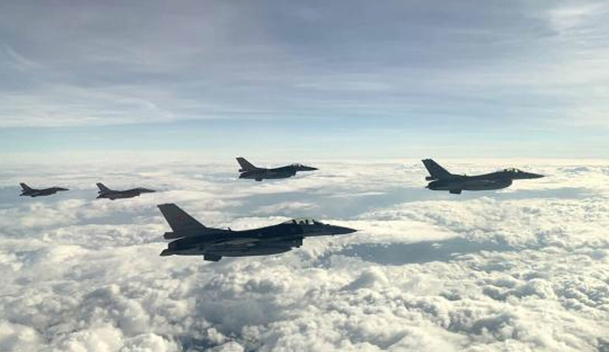 Son dakika: Yunanistan NATO görevini icra eden Türk uçaklarını engellemeye çalıştı Son dakika: Yunanistan NATO görevini icra eden Türk uçaklarını engellemeye çalıştı