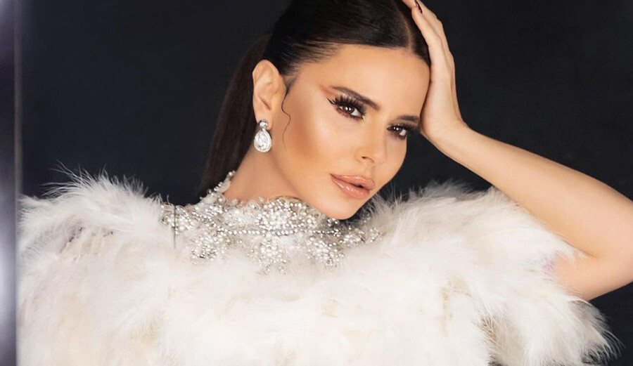 Ünlü şarkıcıdan korkutan haber: Konserine 15 dakika kala hastaneye kaldırıldı Ünlü şarkıcıdan korkutan haber: Konserine 15 dakika kala hastaneye kaldırıldı