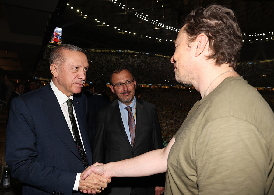 Cumhurbaşkanı Erdoğan, Katar'da Elon Musk ile sohbet etti