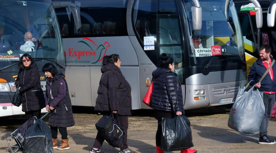 Kentte adım atacak yer kalmadı! Bulgarlar günler öncesinde otelleri doldurdu… Kentte adım atacak yer kalmadı! Bulgarlar günler öncesinde otelleri doldurdu…