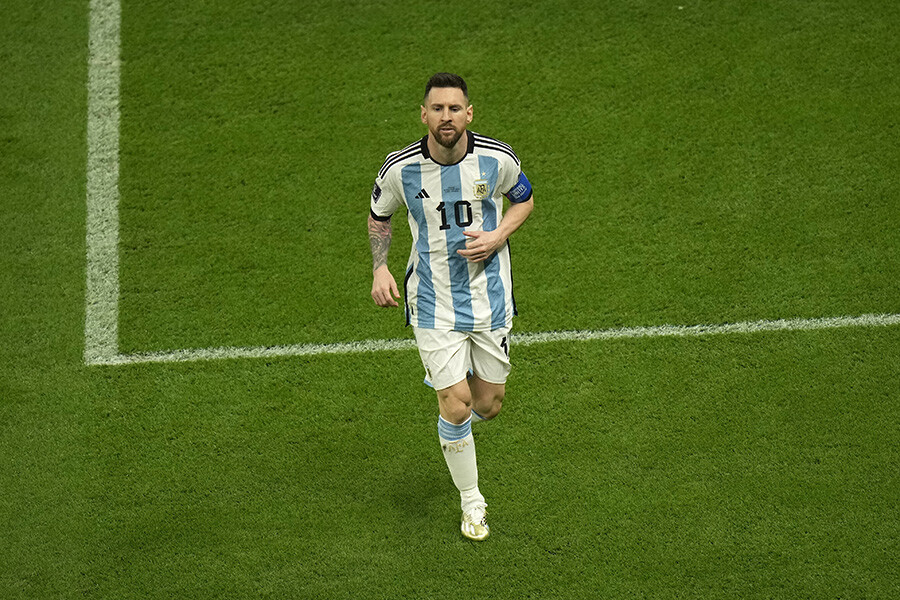 Messi Dünya Kupası finalinde 3 rekor birden kırdı