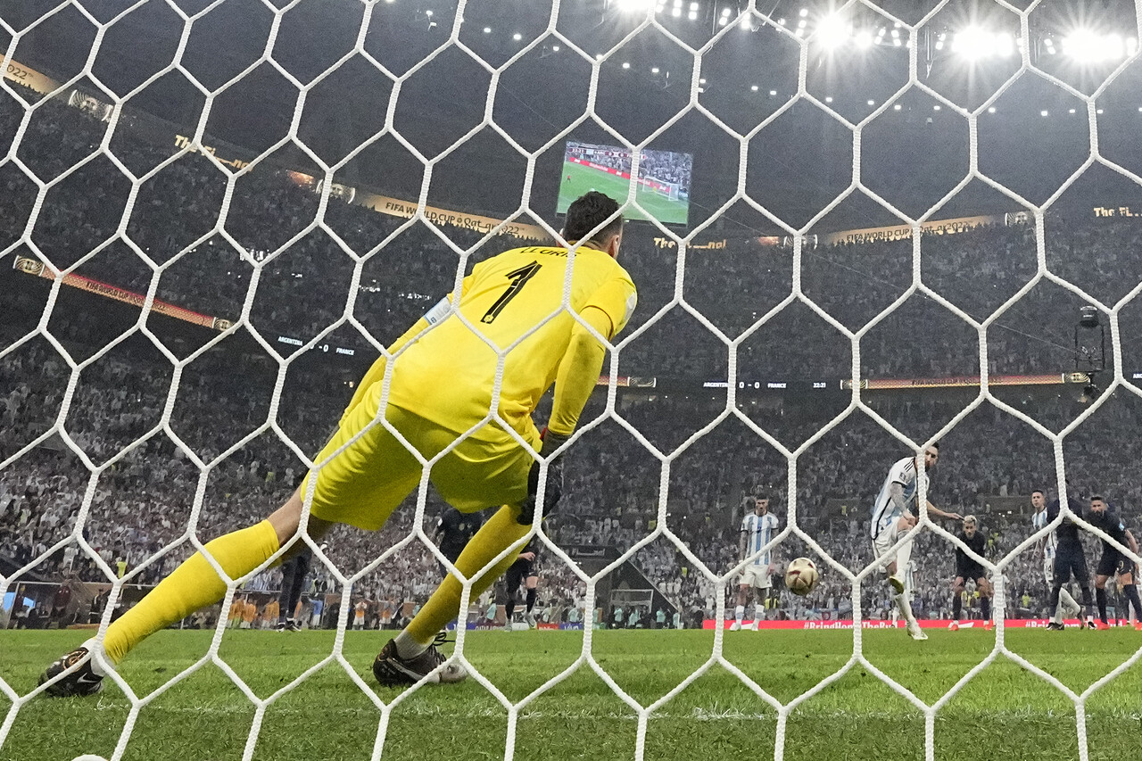 Messi Dünya Kupası finalinde 3 rekor birden kırdı