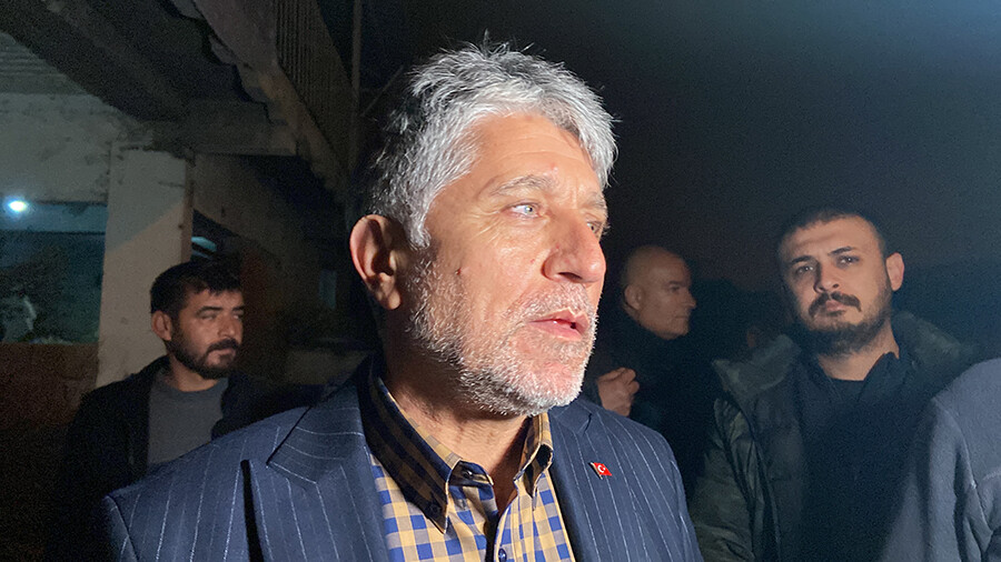 Hatay'daki depremde hasar gören evler mühürlendi Hatay'daki depremde hasar gören evler mühürlendi