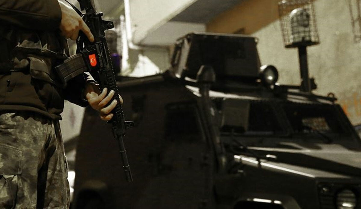 Son dakika! Ankara&#039;da silahlı terör örgütlerine yönelik operasyon: 13 şüpheliye gözaltı kararı