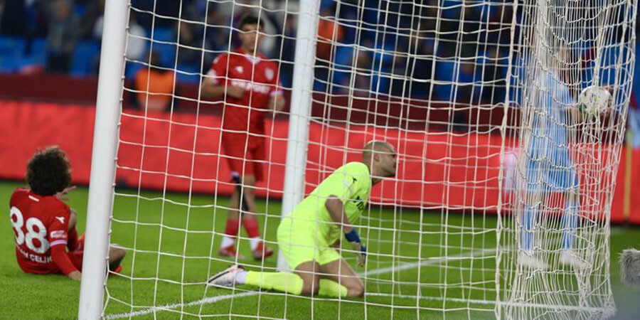 Ziraat Türkiye Kupası... Bordo-mavililer son 16 turuna yükseldi