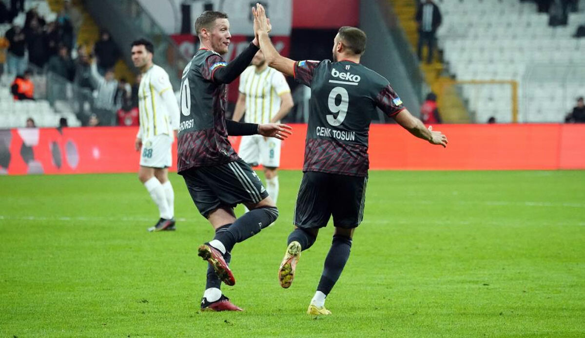 Bol gollü galibiyet... Beşiktaş kupada tur atladı Bol gollü galibiyet... Beşiktaş kupada tur atladı