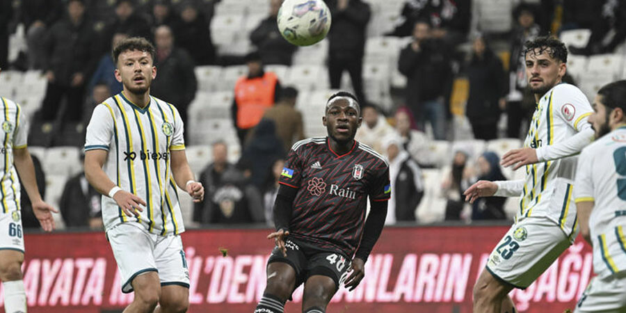 Bol gollü galibiyet... Beşiktaş kupada tur atladı Bol gollü galibiyet... Beşiktaş kupada tur atladı