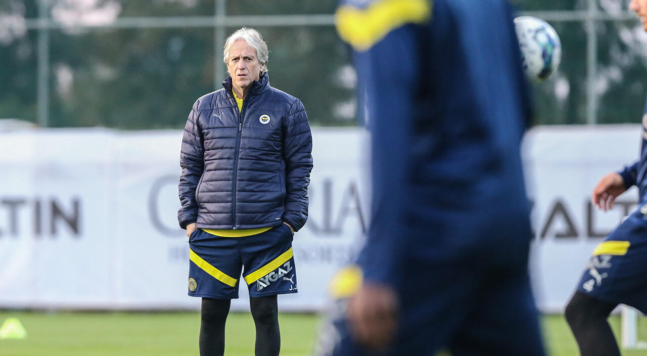 Jorge Jesus'tan futbolcularına: Evet iyiyiz ama yetmez! Jorge Jesus'tan futbolcularına: Evet iyiyiz ama yetmez!