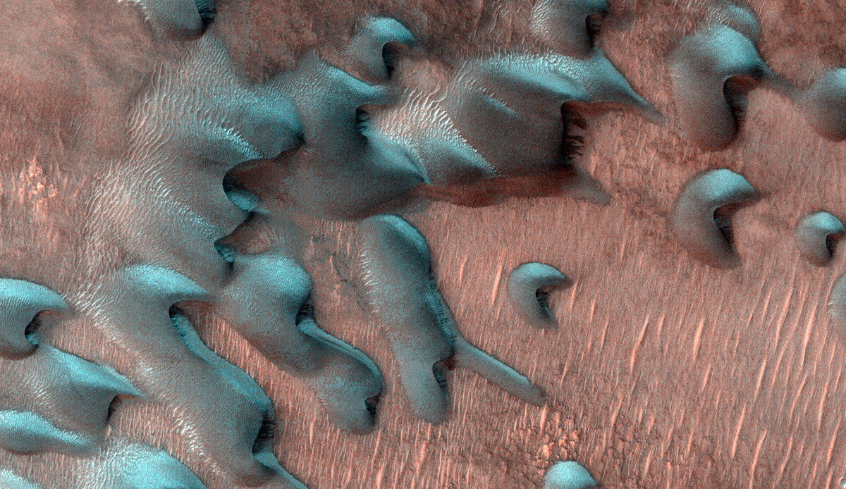Kızıl Gezegen'de 'harikalar diyarı': NASA Mars kışının etkileyici görüntülerini yayınladı
