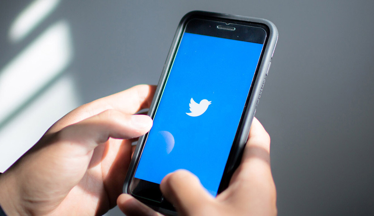 Twitter Blue yeni özelliğiyle tepki çekti: Parayı veren tweetini en üst sıraya yerleştirecek Twitter Blue yeni özelliğiyle tepki çekti: Parayı veren tweetini en üst sıraya yerleştirecek