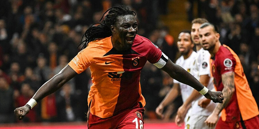 Galatasaray zirvenin yeni sahibi! Aslan 3 puanı da zirveyi de çekip aldı