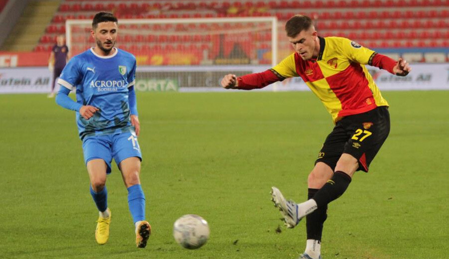 Bodrumspor Göztepe'yi tek golle devirdi, 19. haftayı 3. sırada tamamladı Bodrumspor Göztepe'yi tek golle devirdi, 19. haftayı 3. sırada tamamladı