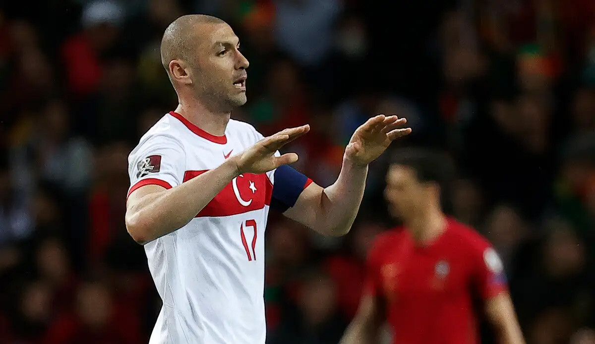 2022 Dünya Kupası'nda Burak Yılmaz'a küfürlü mesajlar yağdı 2022 Dünya Kupası'nda Burak Yılmaz'a küfürlü mesajlar yağdı