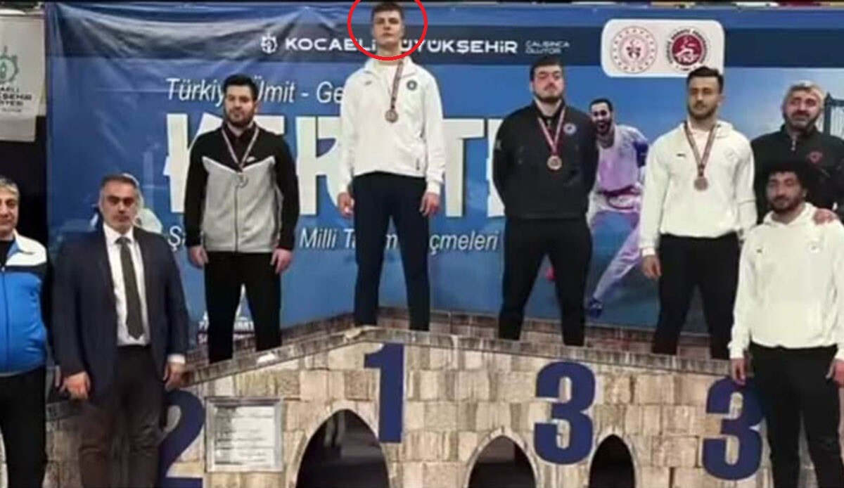 Milli karateci Umut Eren Gündoğ sokak ortasında bıçaklandı Milli karateci Umut Eren Gündoğ sokak ortasında bıçaklandı