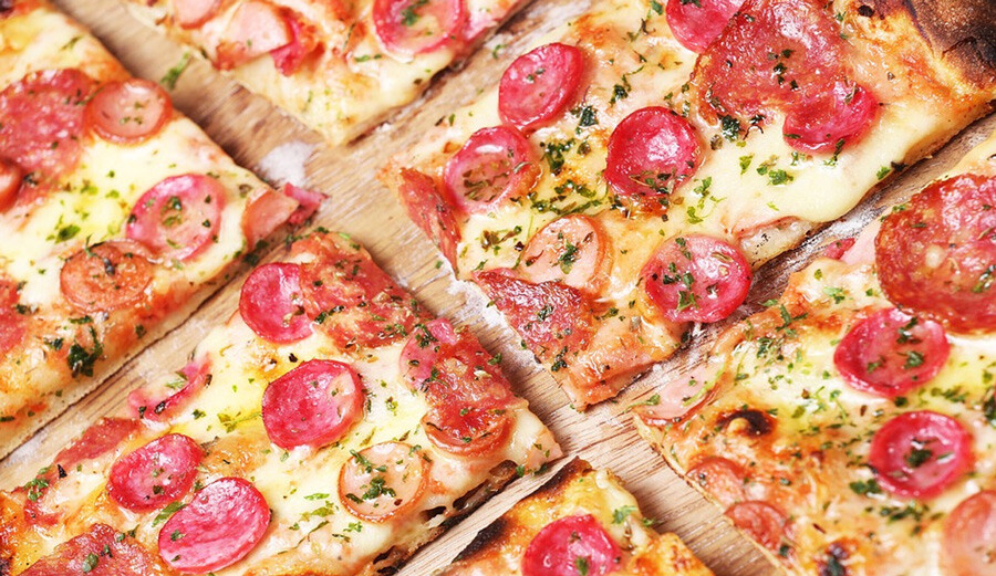 ‘Karnım kazındı, ne yesem’ diye düşünenlere şipşak lezzet: Hazır yufkadan kolay pizza! Malzemesi az, 5 dakikada yapılıyor