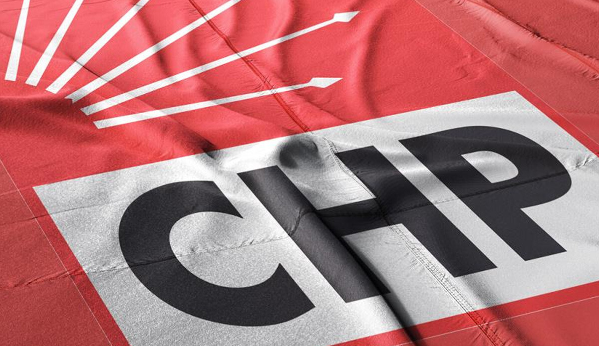 CHP'li Salıcı: 40 il başkanı ve 39 ilçe başkanı istifa etti CHP'li Salıcı: 40 il başkanı ve 39 ilçe başkanı istifa etti