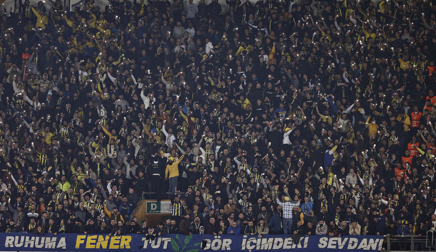 Serdar Dursun ilk golünü attı, Kadıköy "siuu" çekti Serdar Dursun ilk golünü attı, Kadıköy "siuu" çekti